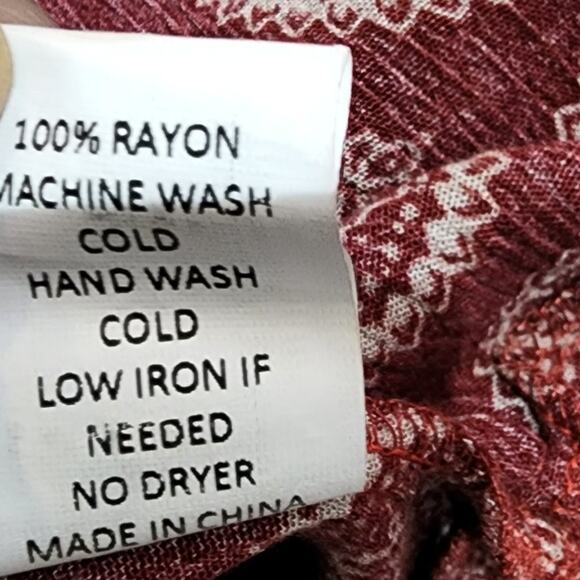 Brandy Melville Romper Women XS to S Maroon Red Medallion Pattern Back Cutouts - Picture 7 of 7